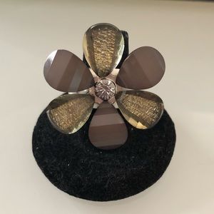 3 for $25🛍 Cocktail stretchable flower ring.